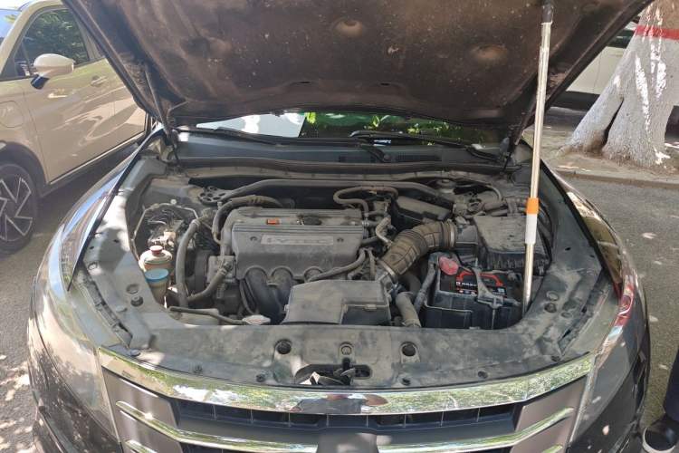 Used Honda Crosstour 2012 2.4L Luxury Edition Engine Bay
