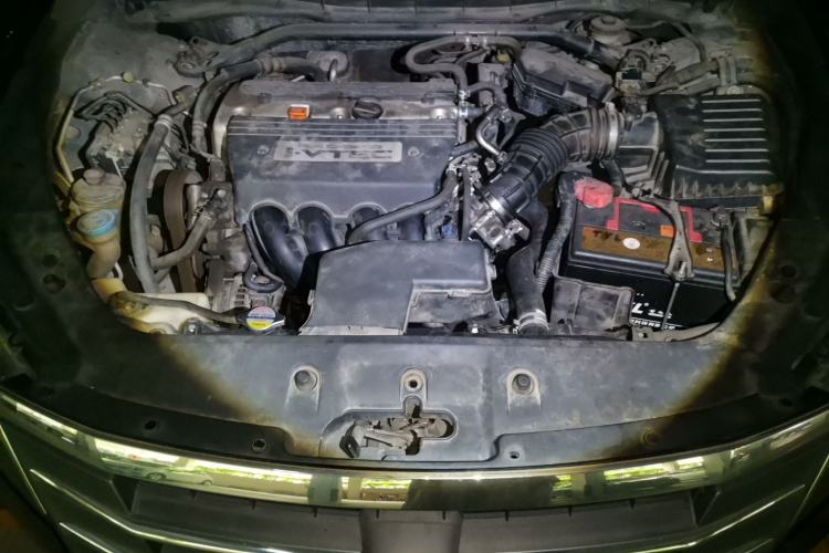 Used Honda Crosstour 2012 2.4L Luxury Edition Engine Bay