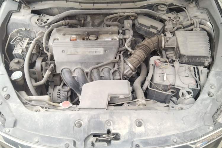Used Honda Crosstour 2012 2.4L Luxury Edition Engine Bay
