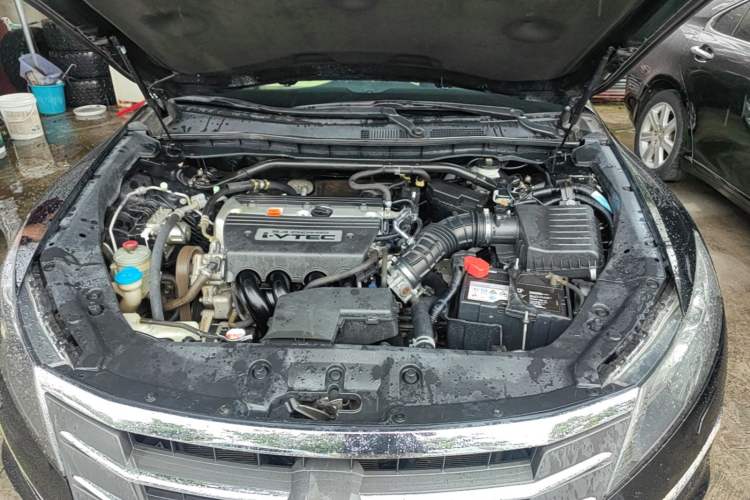 Used Honda Crosstour 2012 2.4L Luxury Edition Engine Bay