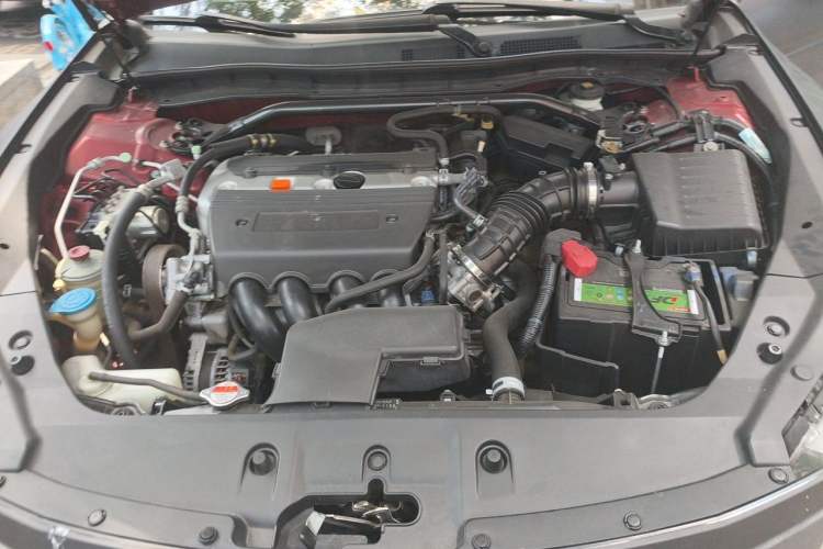 Used Honda Crosstour 2012 2.4L Luxury Edition Engine Bay