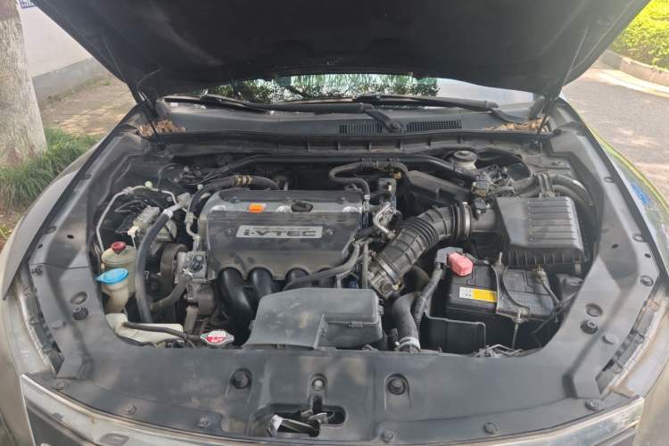 Used Honda Crosstour 2012 2.4L Luxury Edition Engine Bay