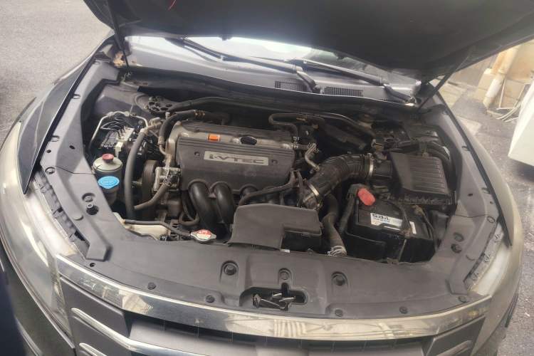 Used Honda Crosstour 2012 2.4L Luxury Edition Engine Bay