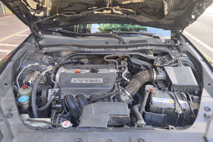 Used Honda Crosstour 2012 2.4L Luxury Edition Engine Bay