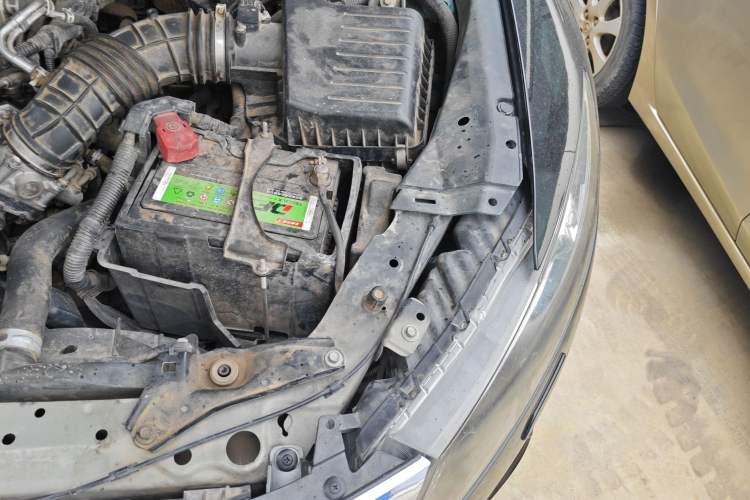Used Honda Crosstour 2012 2.4L Luxury Edition Engine Bay Left