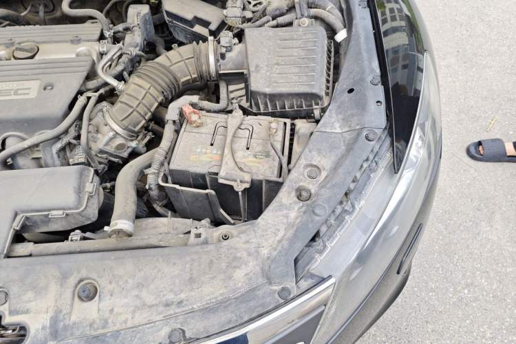 Used Honda Crosstour 2012 2.4L Prestige Edition Engine Bay Left