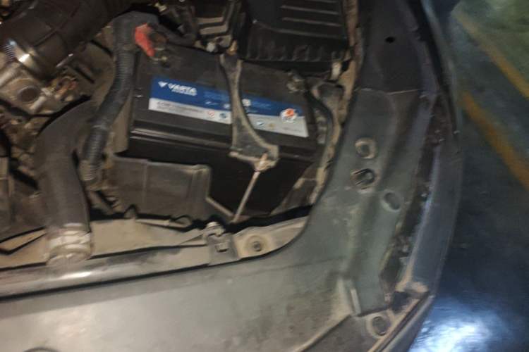 Used Honda Crosstour 2012 2.4L Luxury Edition Engine Bay Left