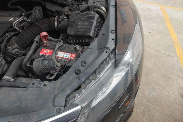 Used Honda Crosstour 2012 2.4L Prestige Edition Engine Bay Left