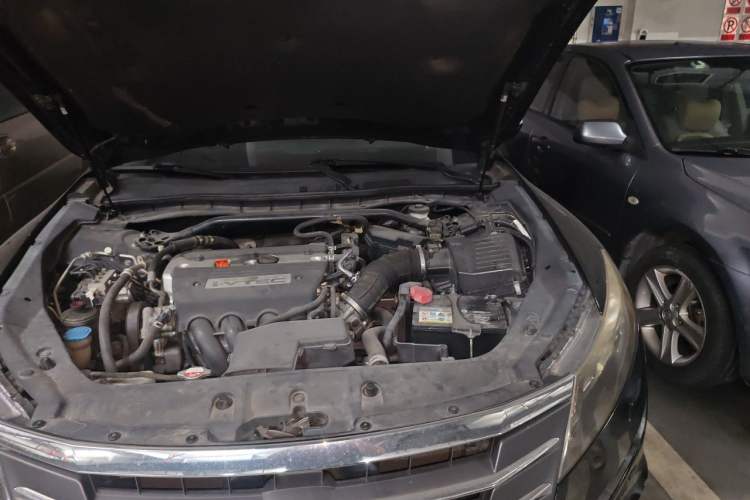 Used Honda Crosstour 2012 2.4L Luxury Edition Engine Bay Left