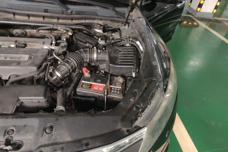Used Honda Crosstour 2012 2.4L Luxury Edition Engine Bay Left