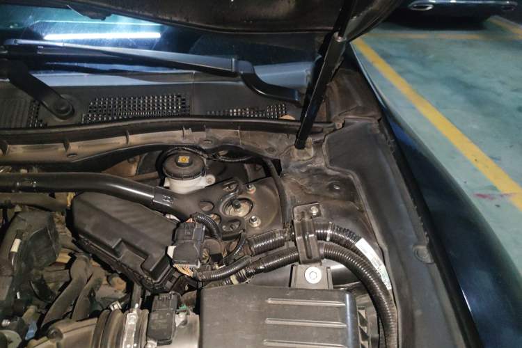 Used Honda Crosstour 2012 2.4L Luxury Edition Engine Bay Left