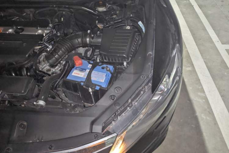 Used Honda Crosstour 2012 2.4L Luxury Edition Engine Bay Left