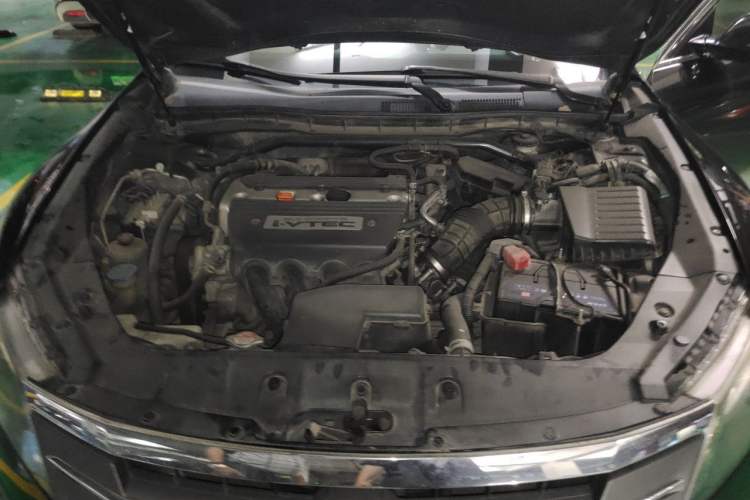 Used Honda Crosstour 2012 2.4L Luxury Edition Engine Bay