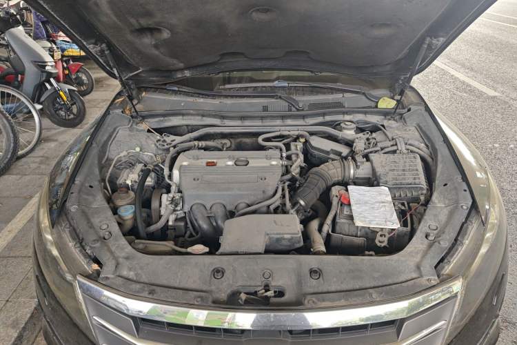 Used Honda Crosstour 2012 2.4L Luxury Edition Engine Bay