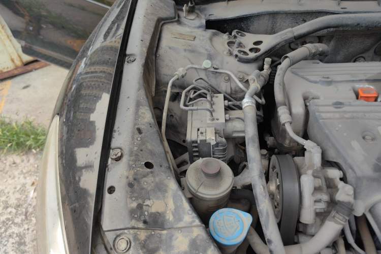 Used Honda Crosstour 2012 2.4L Luxury Edition Engine Bay Right