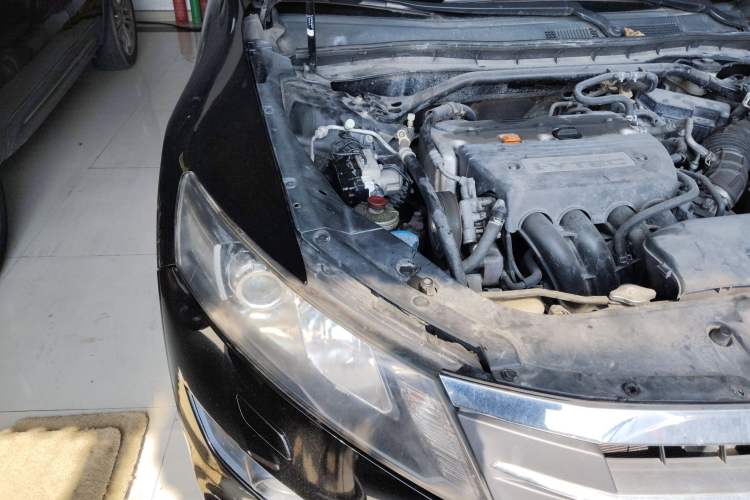 Used Honda Crosstour 2012 2.4L Luxury Edition Engine Bay Right