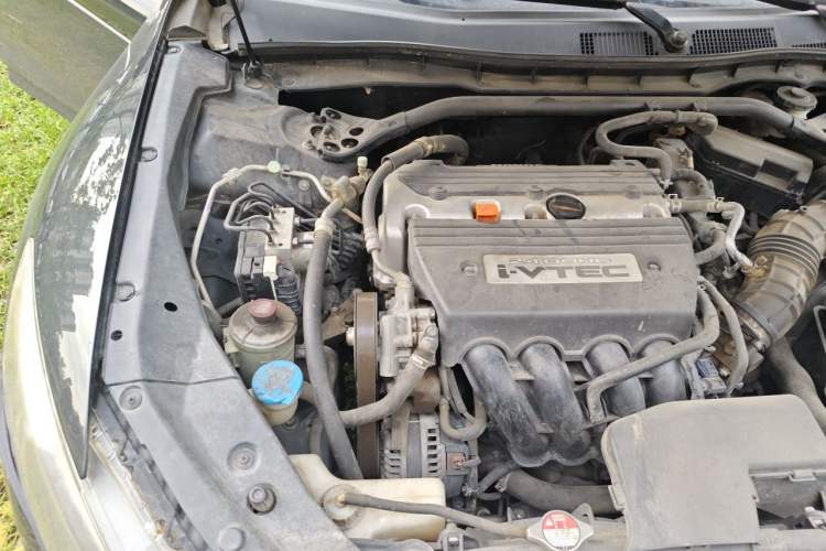 Used Honda Crosstour 2012 2.4L Luxury Edition Engine Bay Right