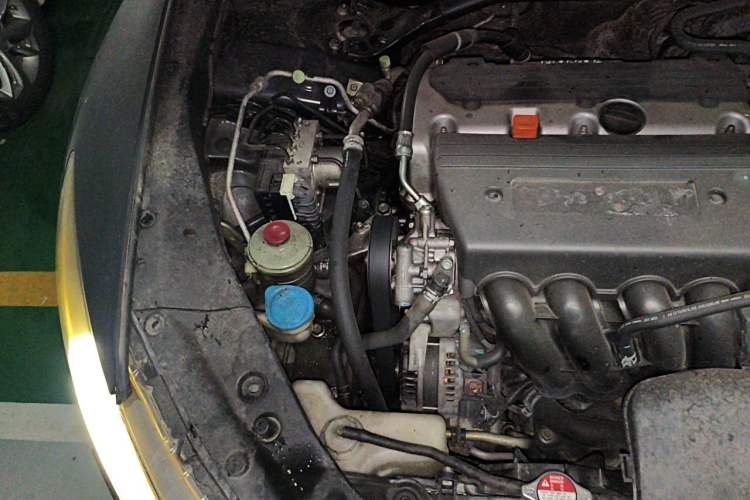 Used Honda Crosstour 2012 2.4L Luxury Edition Engine Bay Right