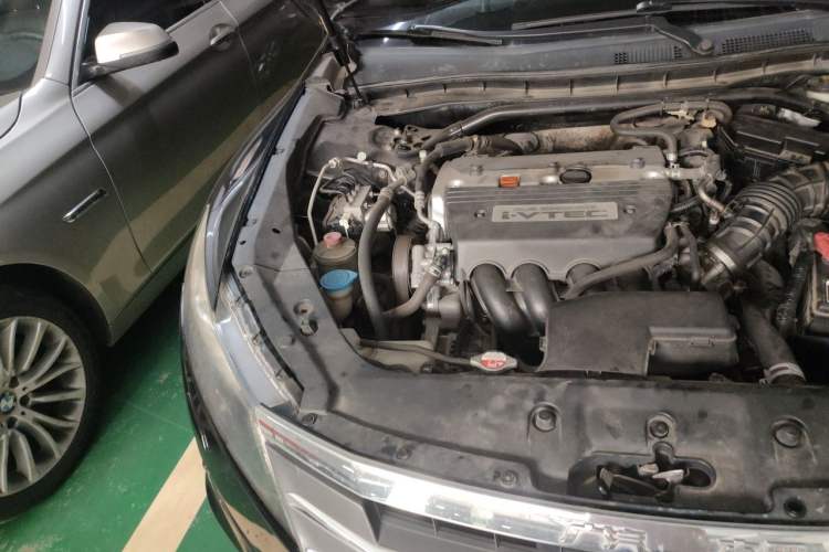 Used Honda Crosstour 2012 2.4L Luxury Edition Engine Bay Right