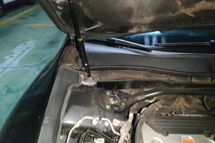 Used Honda Crosstour 2012 2.4L Luxury Edition Engine Bay Right