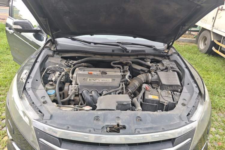 Used Honda Crosstour 2012 2.4L Luxury Edition Engine Bay