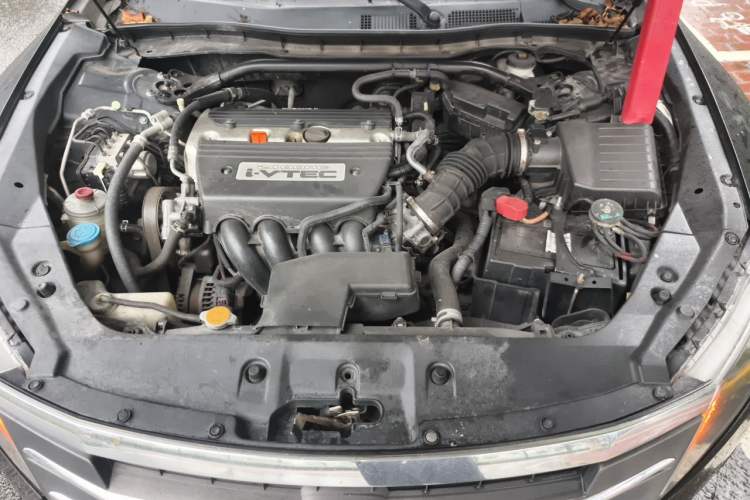 Used Honda Crosstour 2012 2.4L Luxury Edition Engine Bay