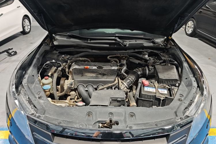Used Honda Crosstour 2012 2.4L Luxury Edition Engine Bay