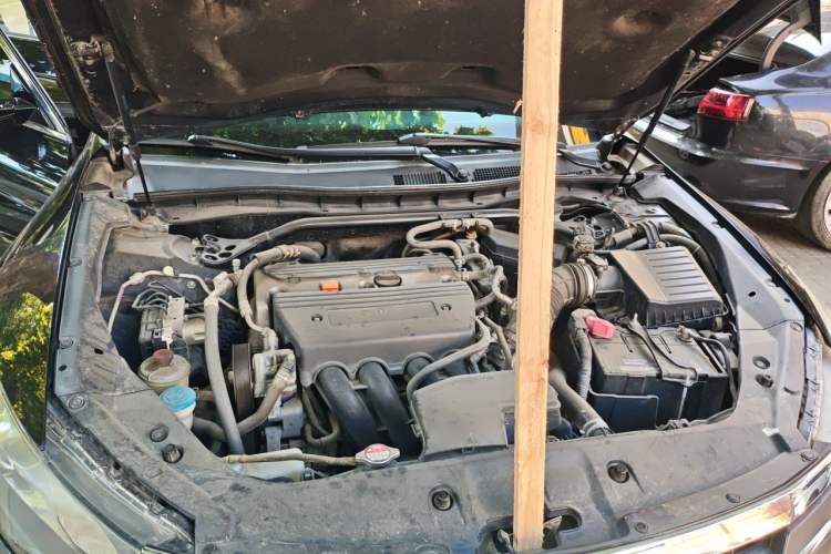 Used Honda Crosstour 2012 2.4L Luxury Edition Engine Bay