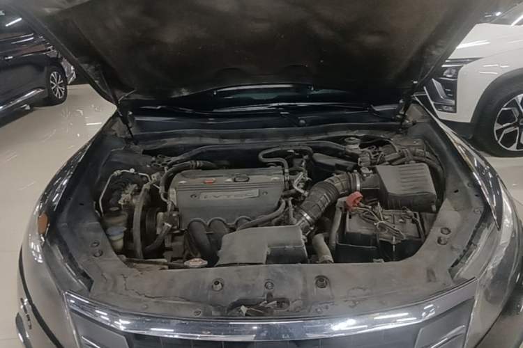 Used Honda Crosstour 2012 2.4L Luxury Edition Engine Bay