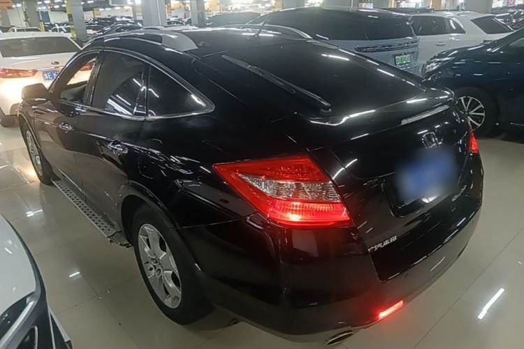 Used Honda Crosstour 2012 2.4L Luxury Edition Exterior 2