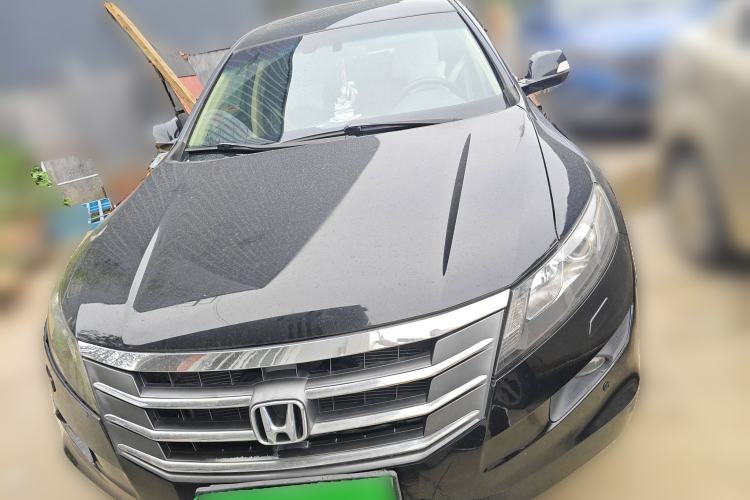Used Honda Crosstour 2012 2.4L Luxury Edition Front
