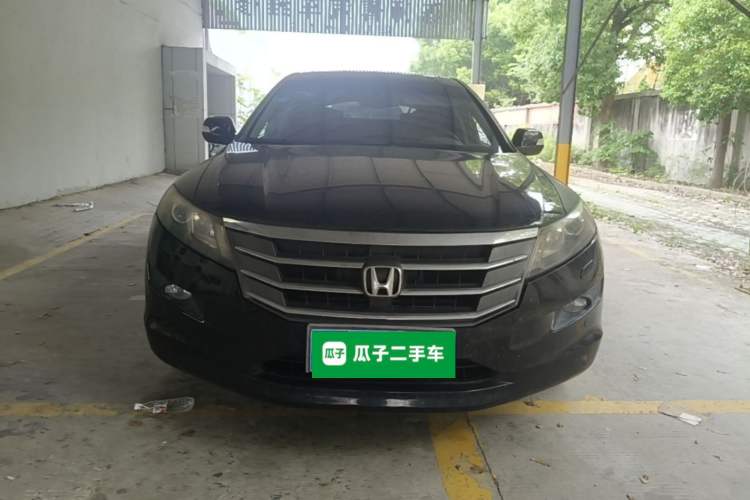Used Honda Crosstour 2012 2.4L Luxury Edition Front