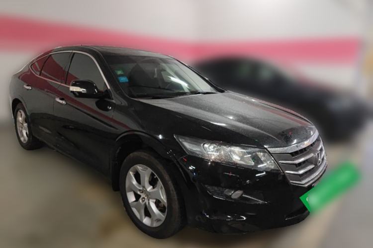 Used Honda Crosstour 2012 2.4L Luxury Edition Front Right 45 Deg