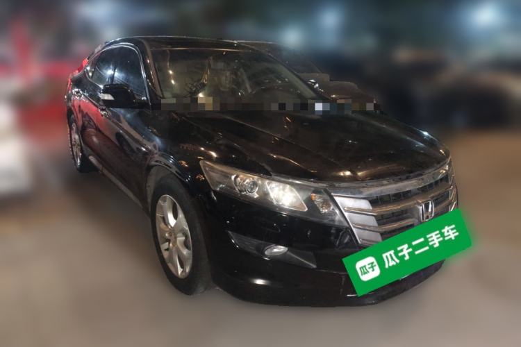 Used Honda Crosstour 2012 2.4L Luxury Edition Front Right 45 Deg