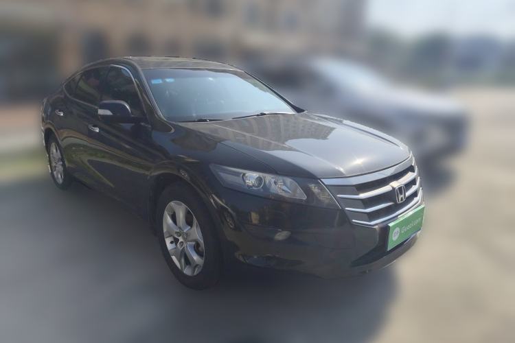 Used Honda Crosstour 2012 2.4L Prestige Edition Front Right 45 Deg
