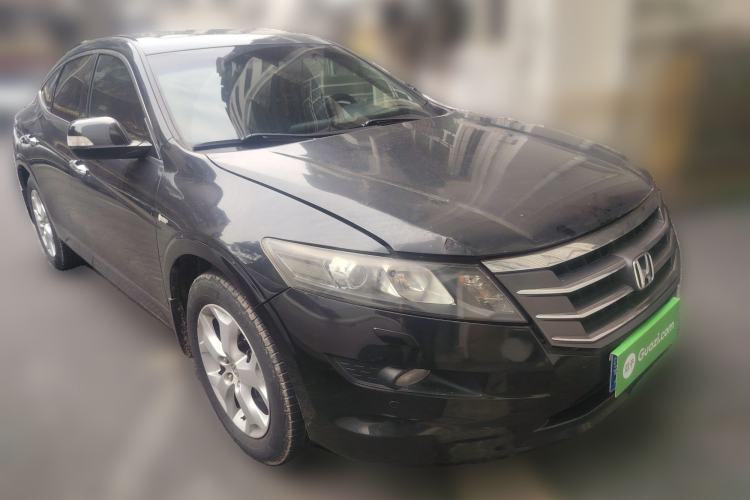 Used Honda Crosstour 2012 2.4L Luxury Edition Front Right 45 Deg