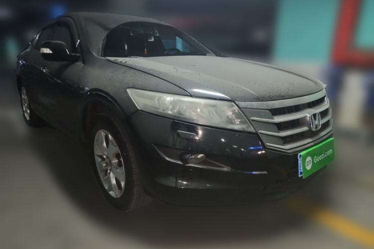 Used Honda Crosstour 2012 2.4L Luxury Edition Front Right 45 Deg