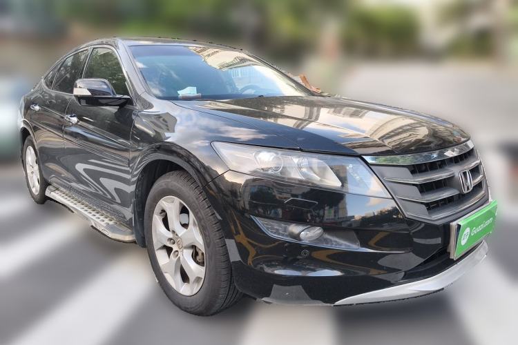 Used Honda Crosstour 2012 2.4L Luxury Edition Front Right 45 Deg