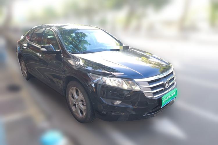 Used Honda Crosstour 2012 2.4L Luxury Edition Front Right 45 Deg