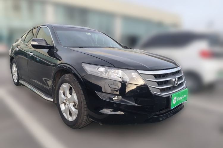 Used Honda Crosstour 2012 2.4L Luxury Edition Front Right 45 Deg