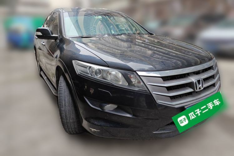 Used Honda Crosstour 2012 2.4L Prestige Edition Front Right 45 Deg