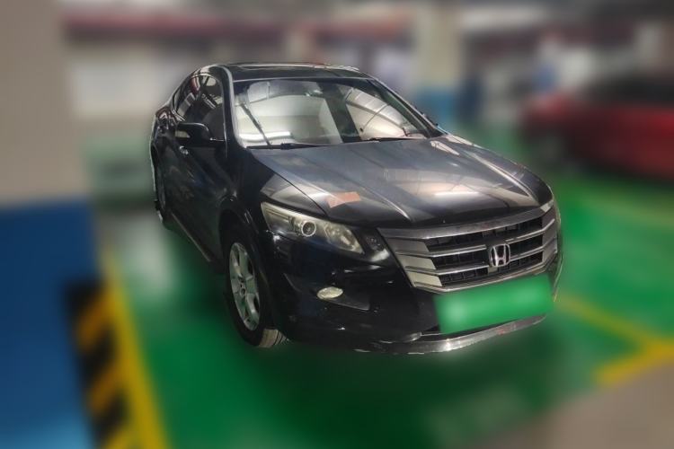 Used Honda Crosstour 2012 2.4L Luxury Edition Front Right 45 Deg