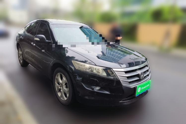 Used Honda Crosstour 2012 2.4L Luxury Edition Front Right 45 Deg