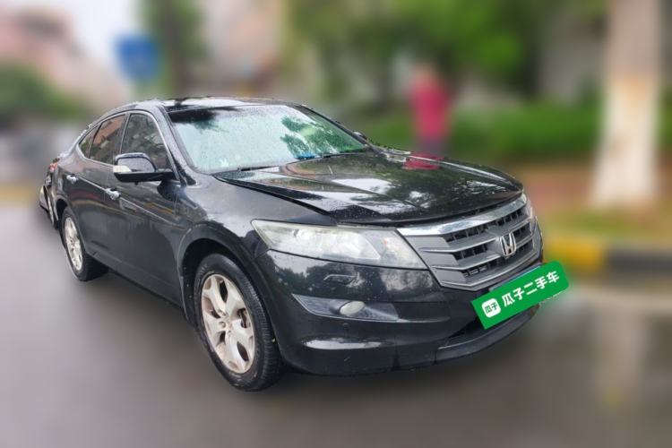 Used Honda Crosstour 2012 2.4L Luxury Edition Front Right 45 Deg