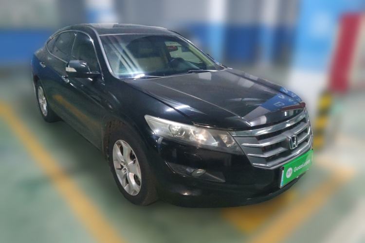 Used Honda Crosstour 2012 2.4L Luxury Edition Front Right 45 Deg