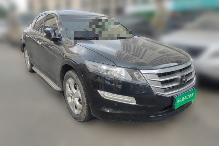Used Honda Crosstour 2012 2.4L Luxury Edition Front Right 45 Deg