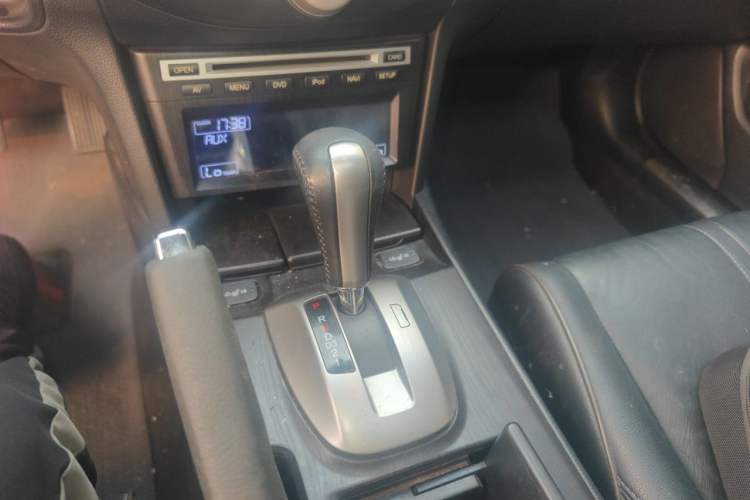 Used Honda Crosstour 2012 2.4L Luxury Edition Gear Lever