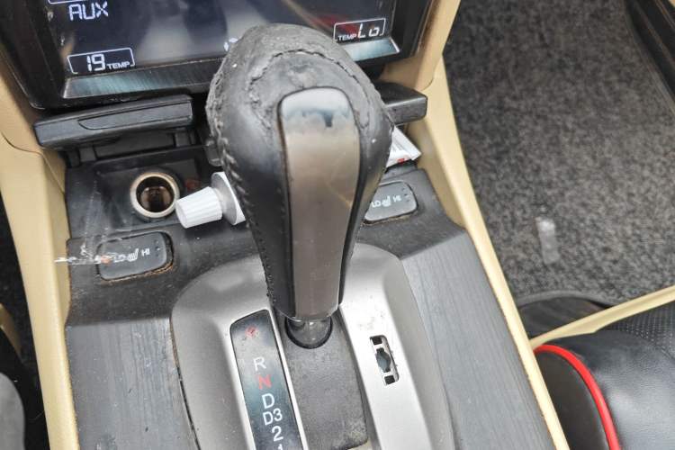 Used Honda Crosstour 2012 2.4L Luxury Edition Gear Lever