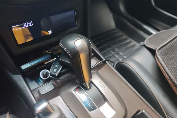 Used Honda Crosstour 2012 2.4L Luxury Edition Gear Lever