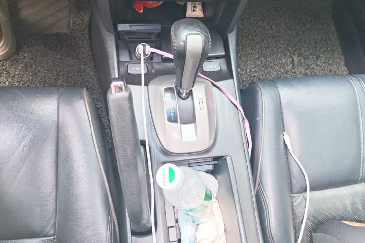 Used Honda Crosstour 2012 2.4L Luxury Edition Gear Lever